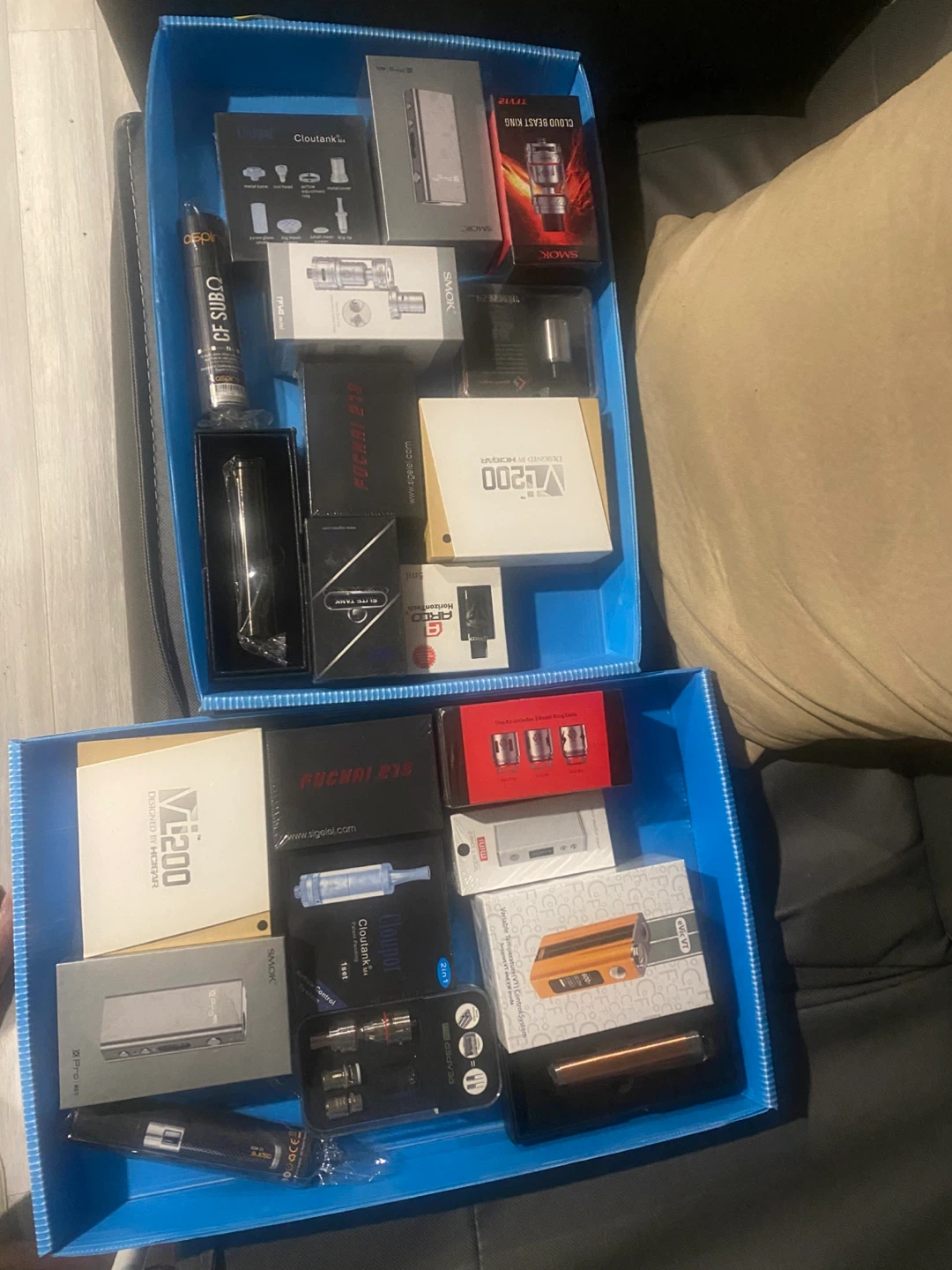 Assorted Vape Mods and Tanks