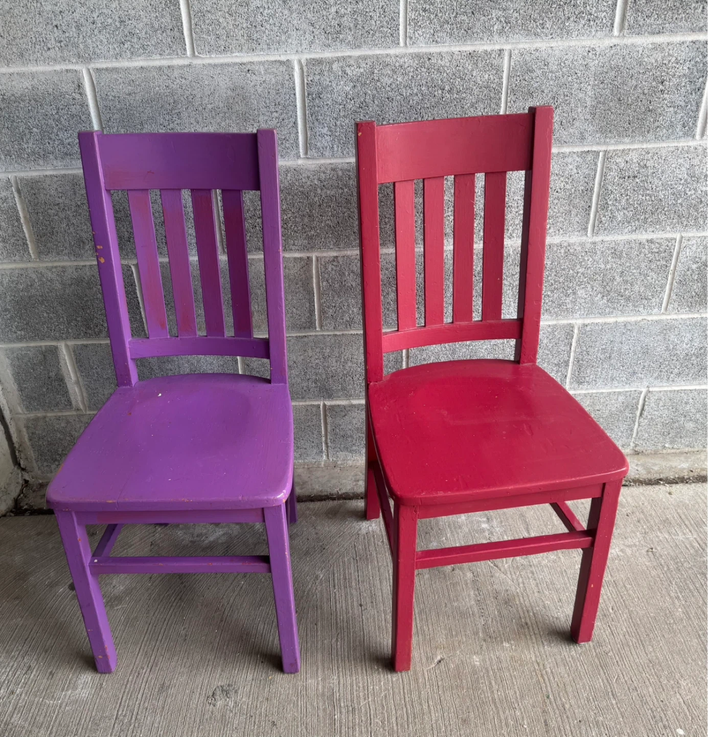 Pair of Kids Wooden Chairs - Purple & Red both 5$cash - photo 2