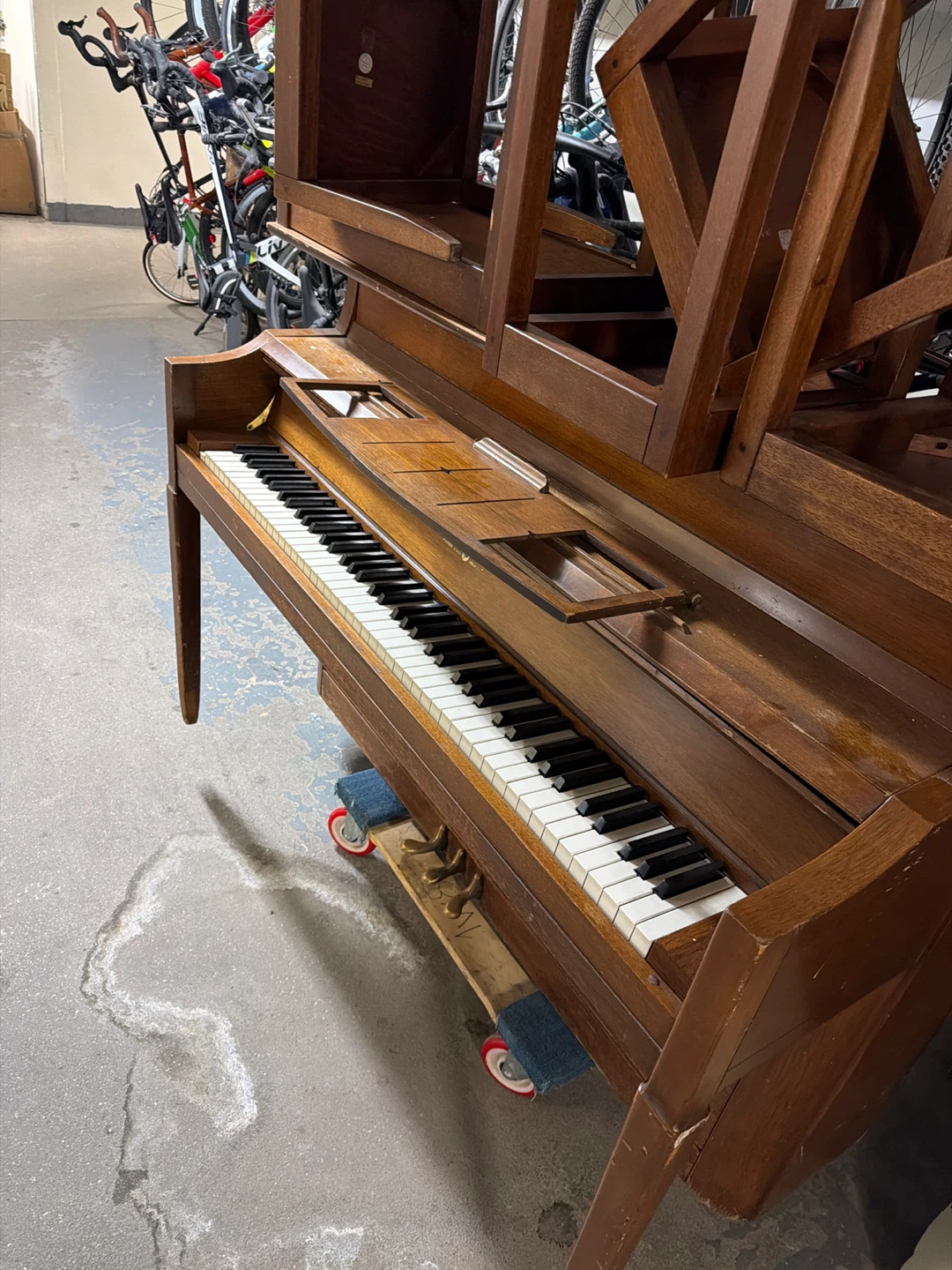 Heintzman Upright Piano - photo 2
