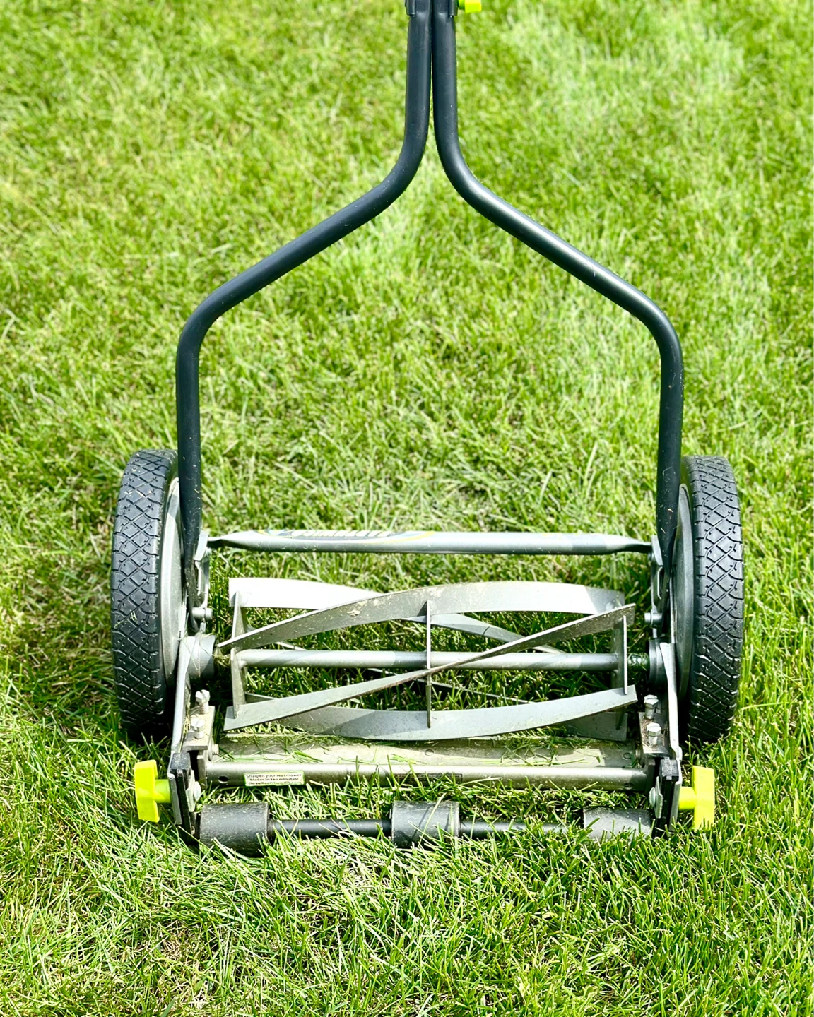 Earthwise Reel Mower – Excellent Condition