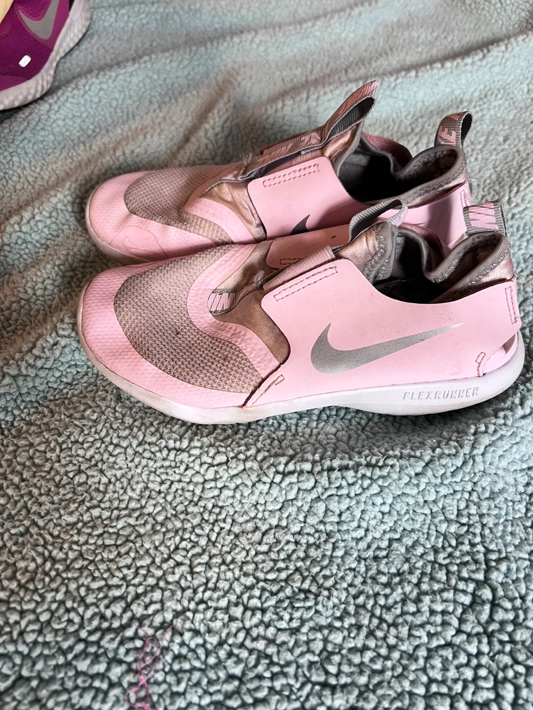 Nike Flex Runner Pink Sneakers - photo 2