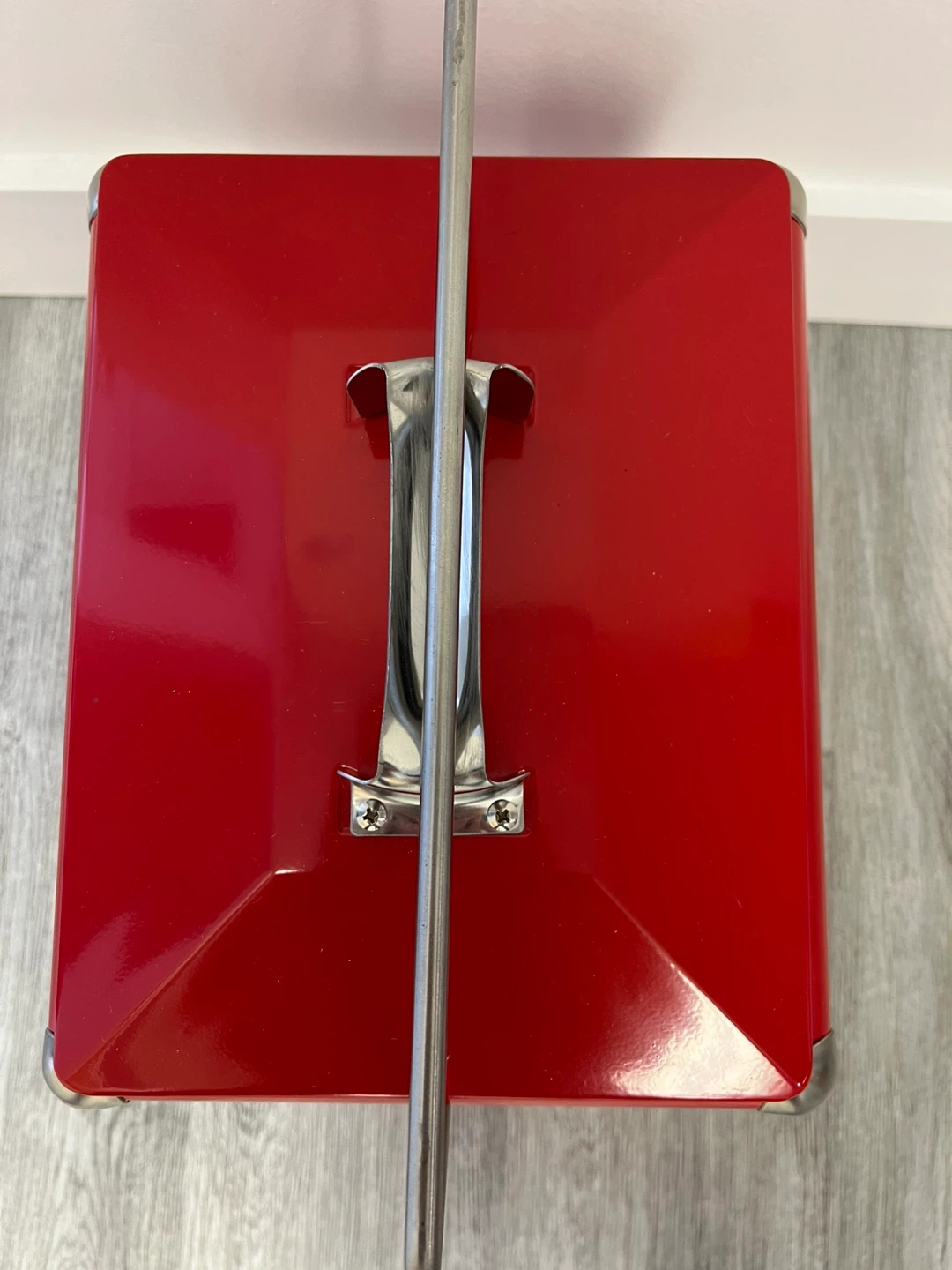 Red Metal Cooler Box - Cold Drinks - photo 3