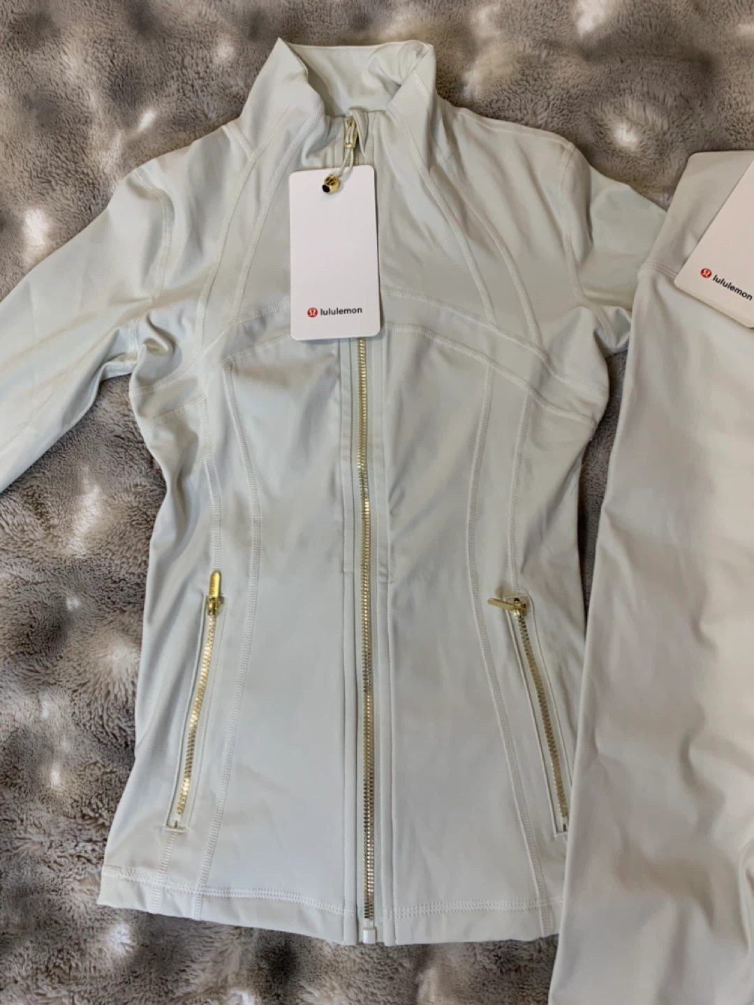 Lululemon Athleisure Set - Light Grey Jacket & Leggings - photo 2
