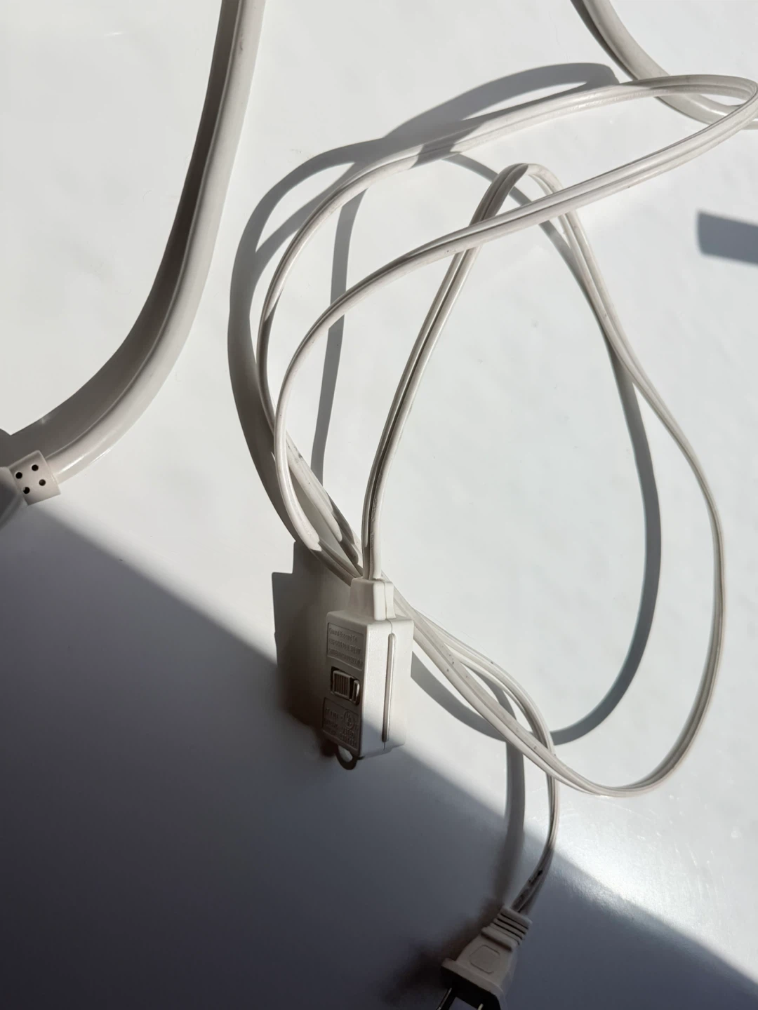 Belkin Surge Protector Power Strip(three!) - photo 4