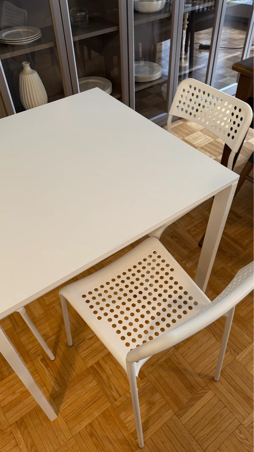 White ikea VIHALS kitchen Table Set with 3 Chairs - photo 2
