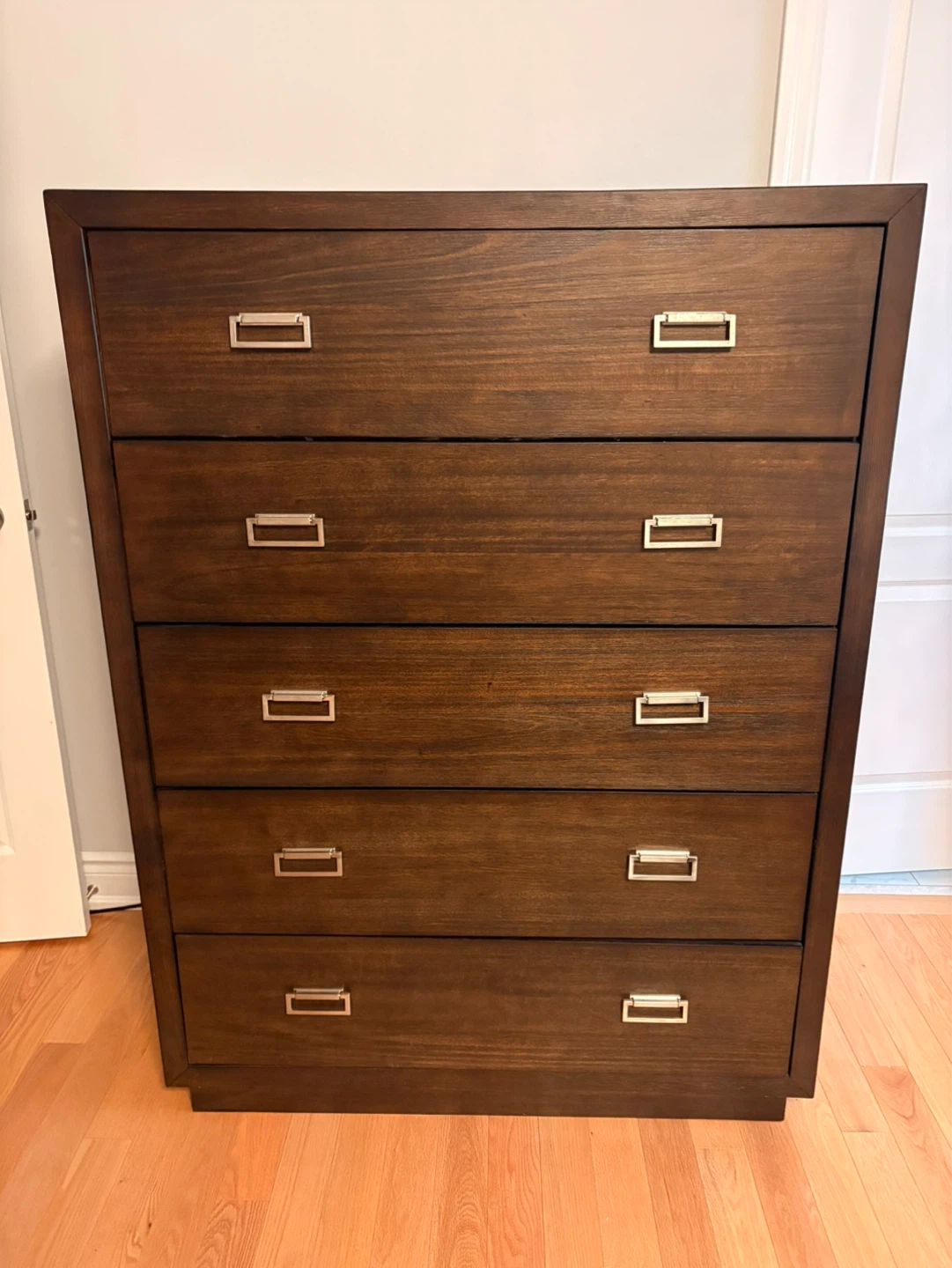 Dark Wood 5-Drawer Dresser
