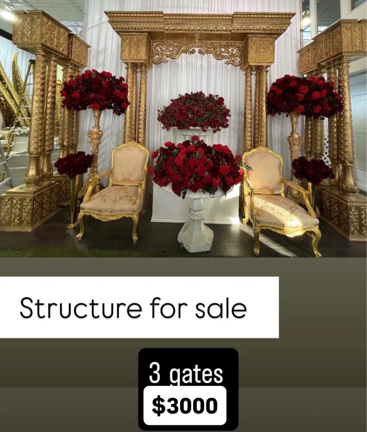 Decorative Structure with 3 Gates
