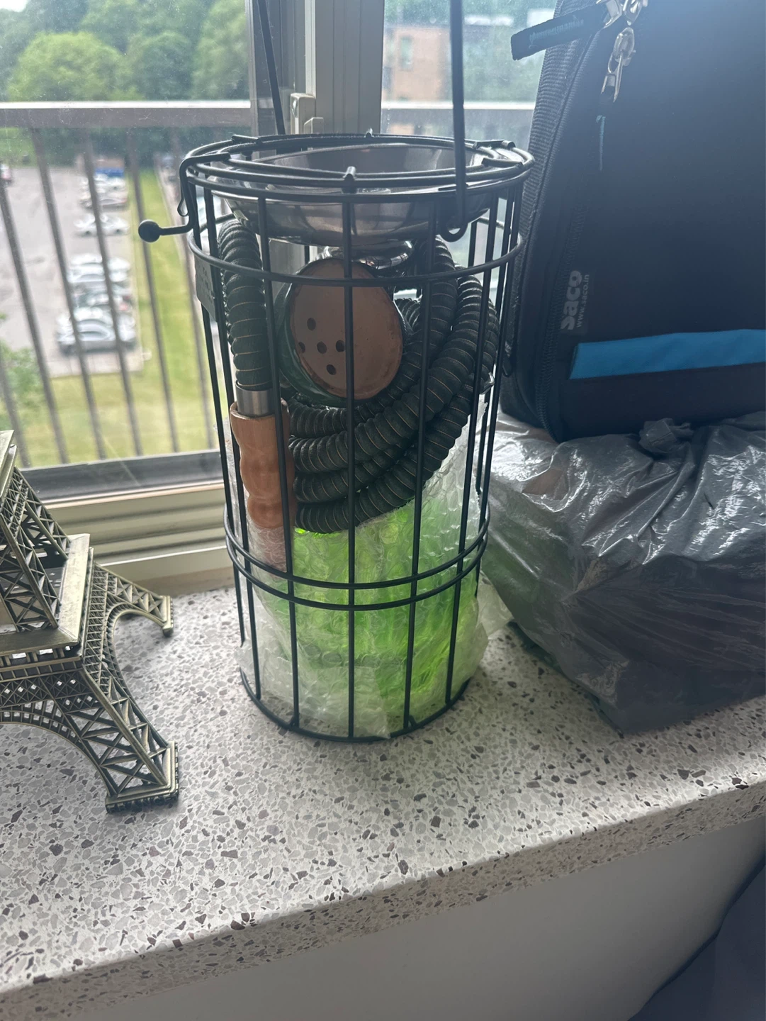 Hookah Hose Set in Wire Cage