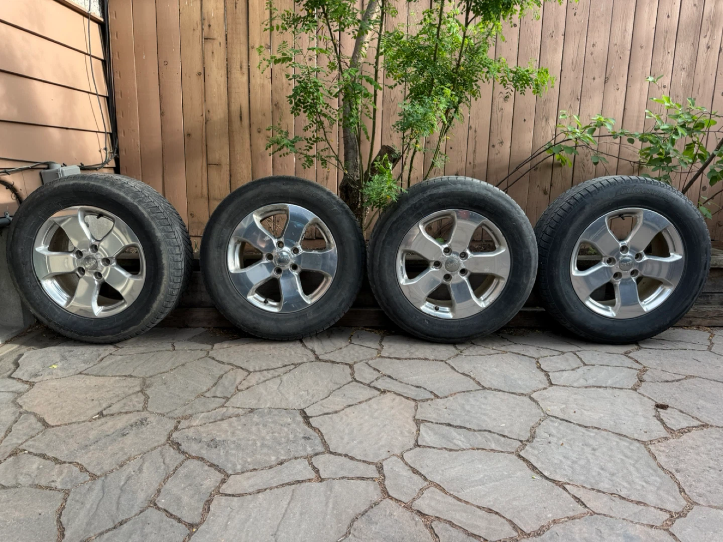 2011-2022 Jeep Grand Cherokee 5-Spoke OEM Alloy Rims 18 inch