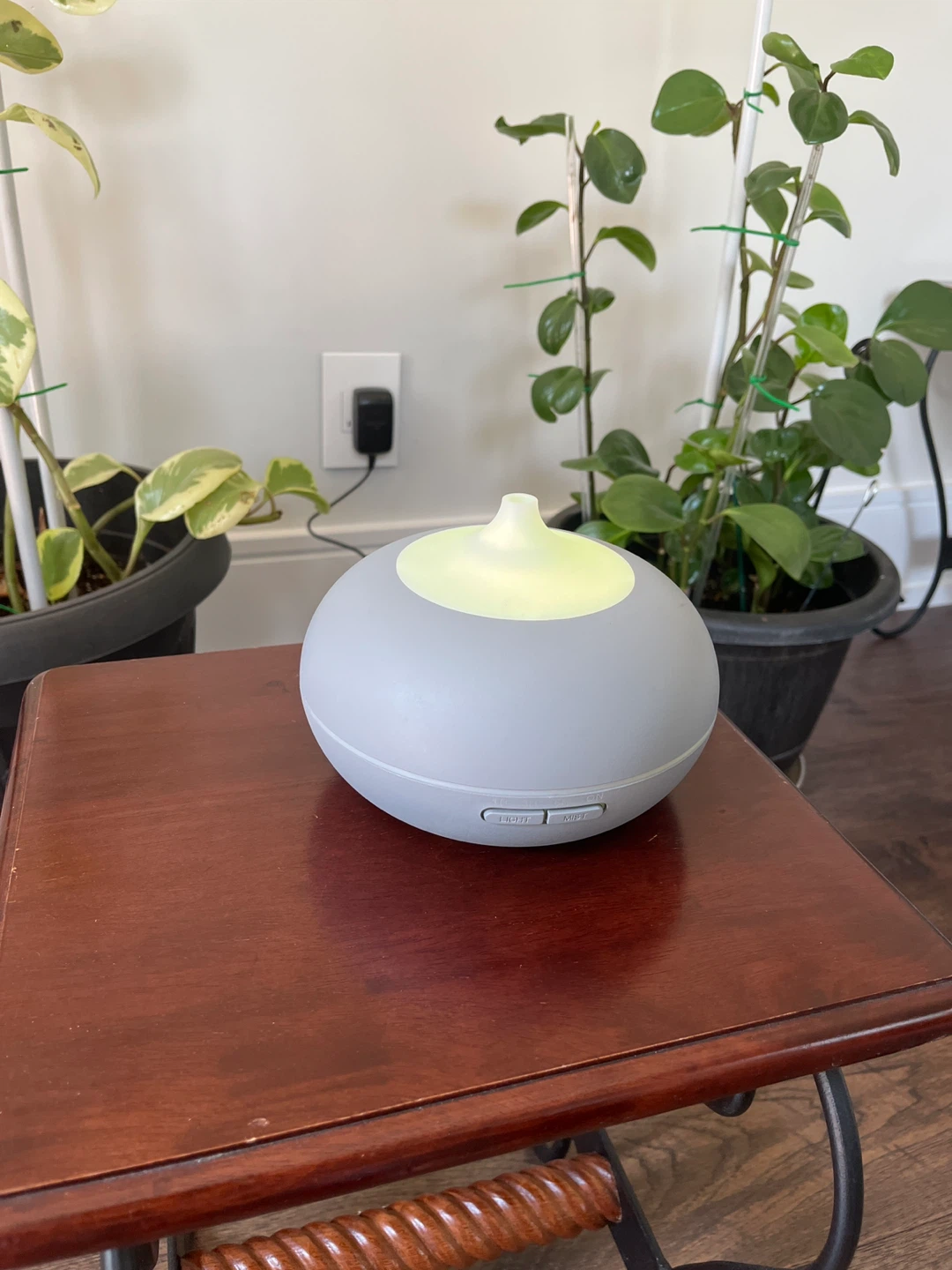 Grey Essential Oil Diffuser and Humidifier - photo 5