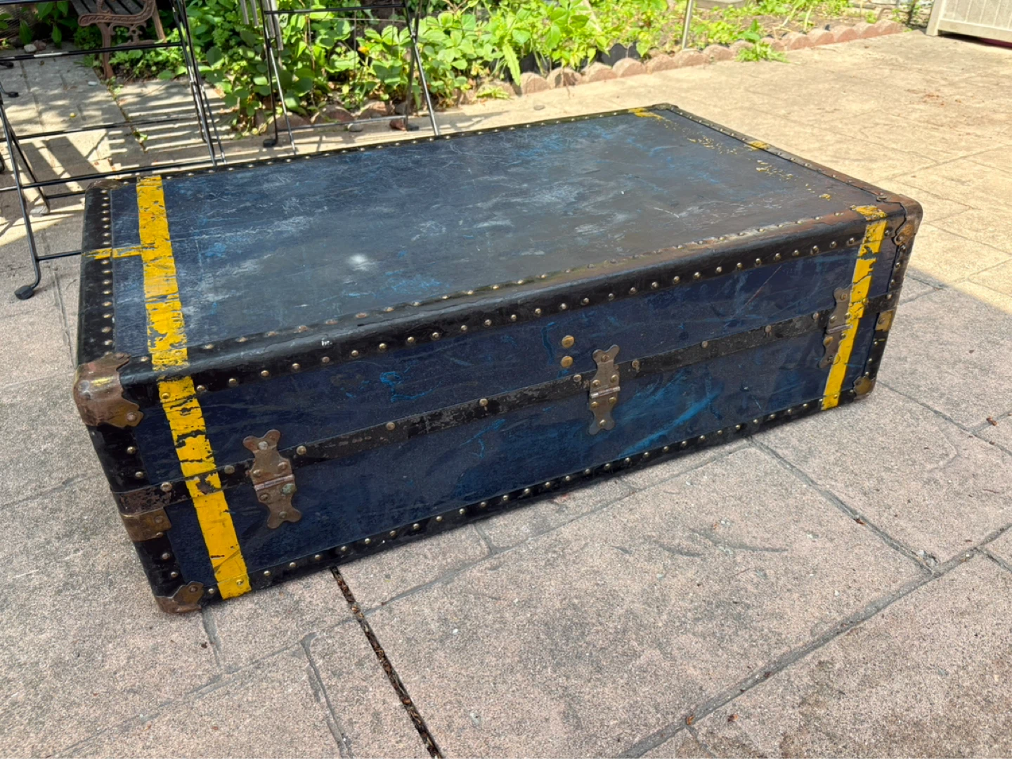 Vintage Steamer Trunk D.C.A. - photo 2