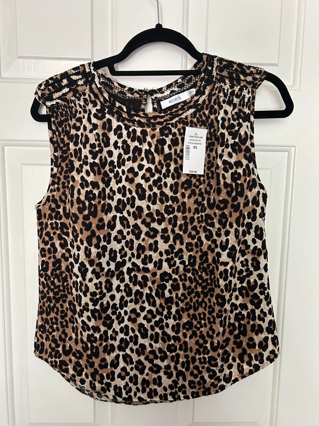 Rickis & Cleo Petites Sleeveless Tops - XS
