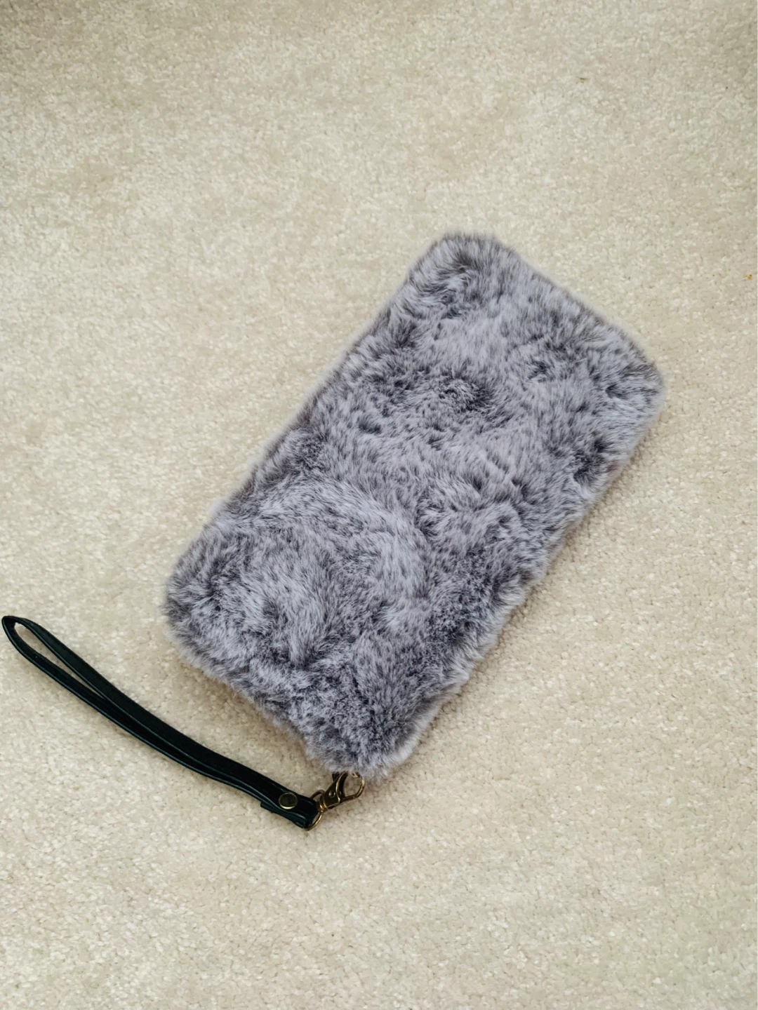 Grey Faux Fur Wristlet Wallet - photo 2