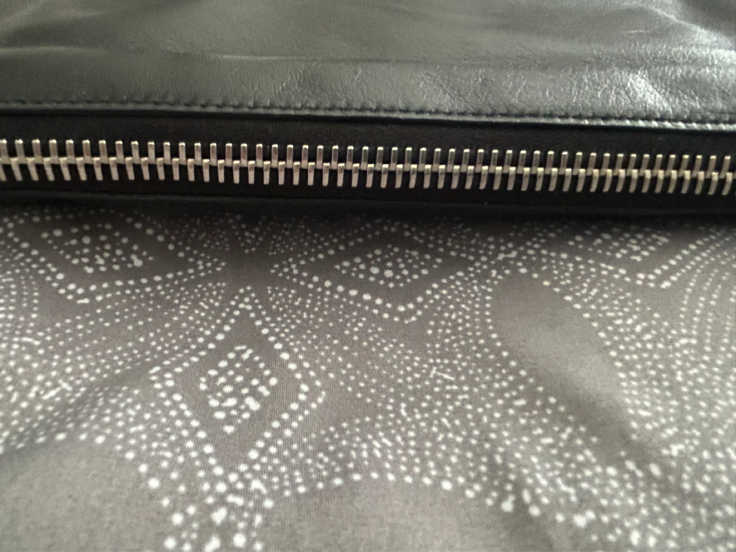 Prada Black Leather Clutch Bag - photo 3