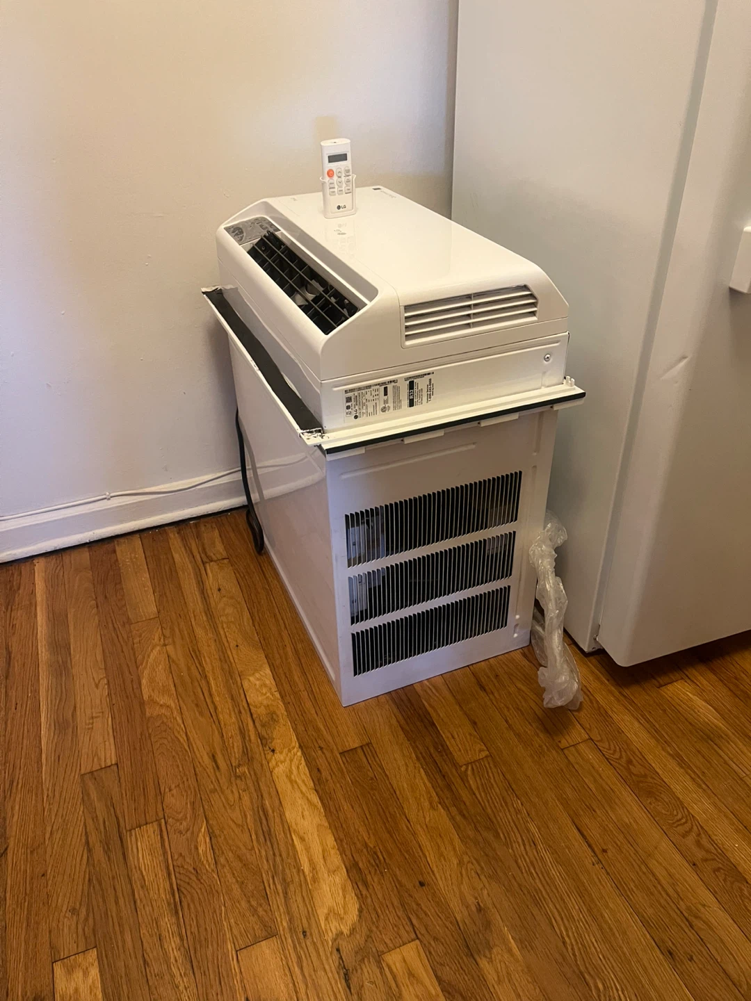 LG ThinQ Dual Inverter Window Air Conditioner