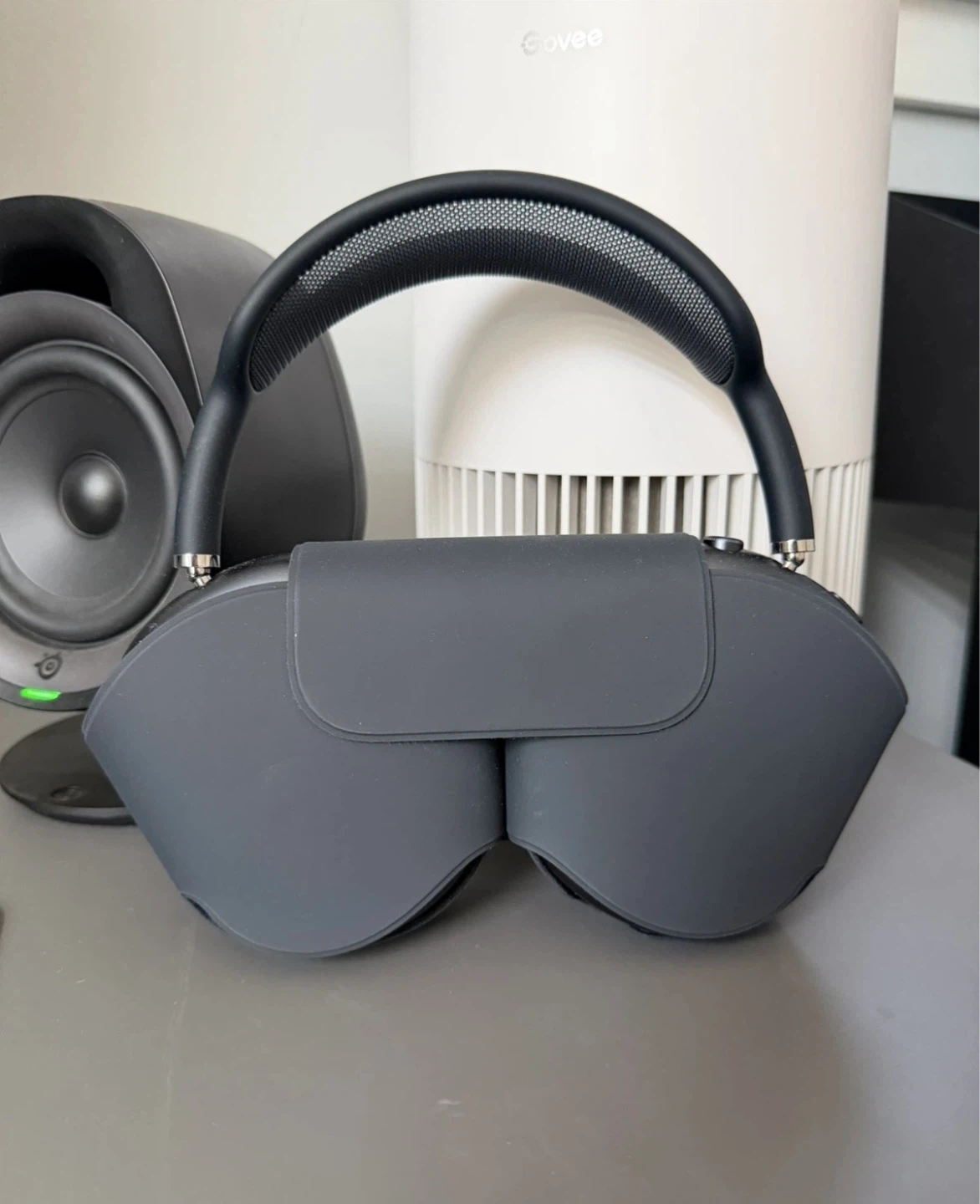 Apple AirPods Max Headphones - photo 2