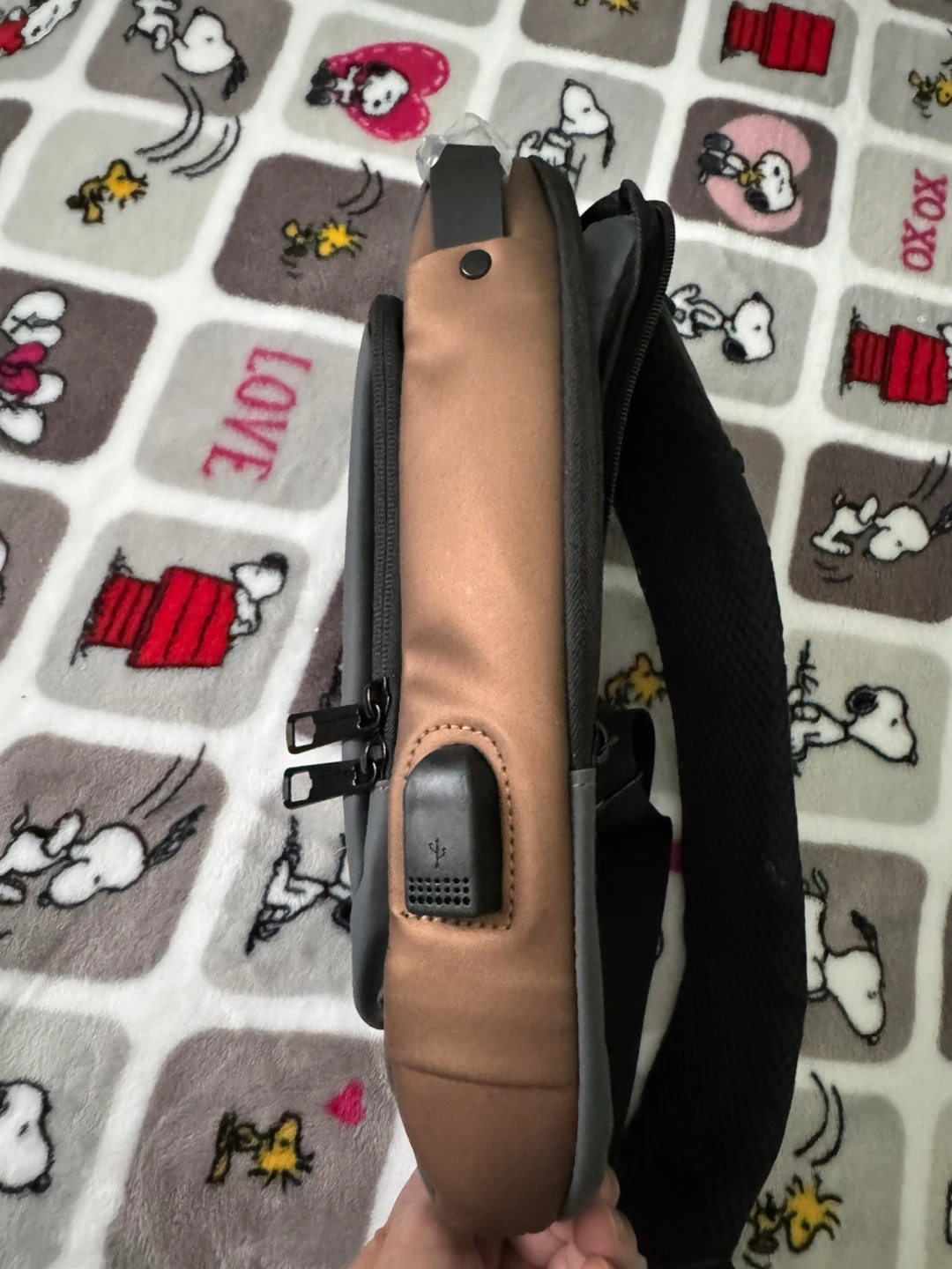 Fashion Sling Bag with USB Port and Lock - photo 3