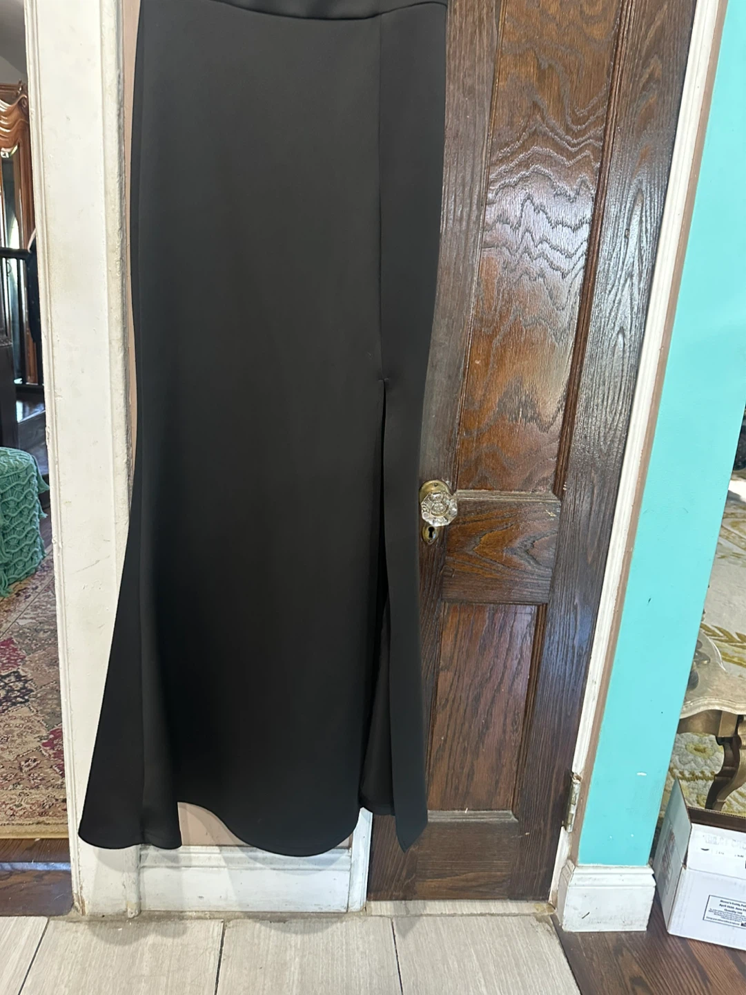 Elegant Black Maxi Dress with Side Slit - photo 3