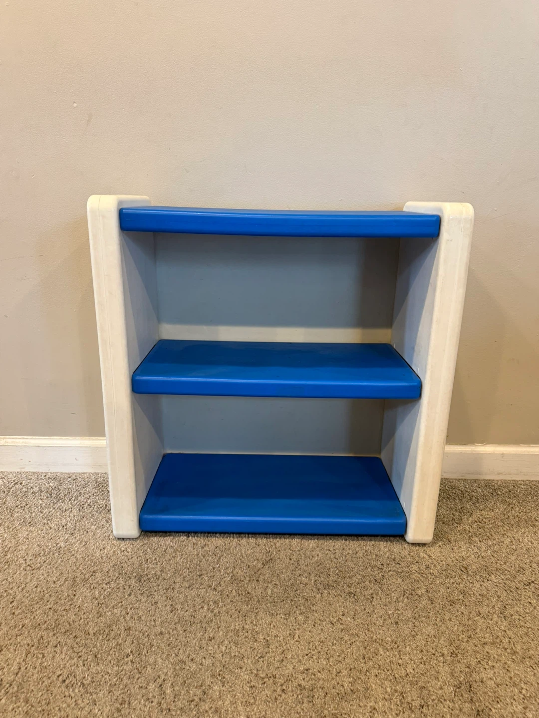 Little Tikes Bookshelf