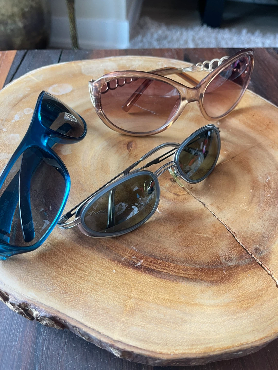 Assorted Sunglasses Lot - Ray-Ban, Bluenotes ( women style)