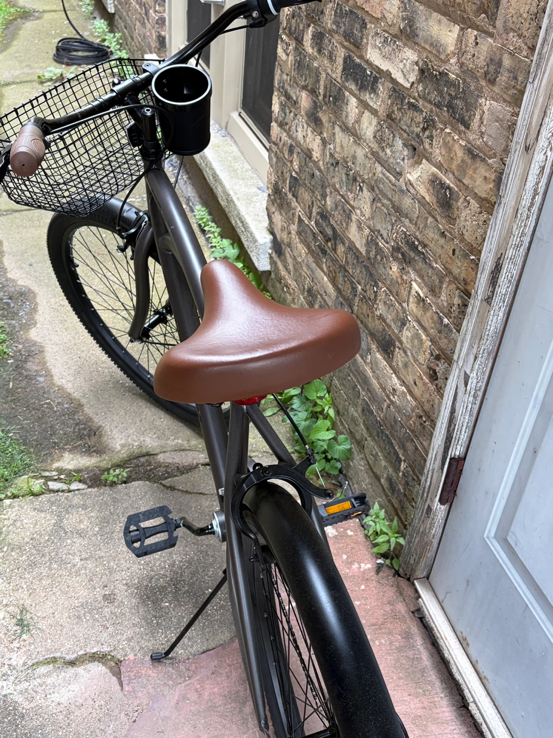 Kent Cruiser Bicycle with Basket - photo 4