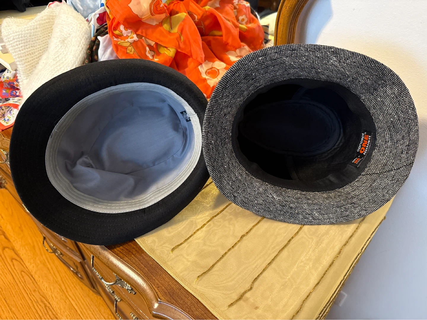 Two Men's Fedoras - Black and Gray - photo 2