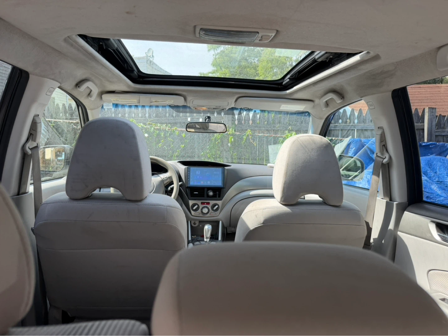 Subaru Forester SUV - photo 2