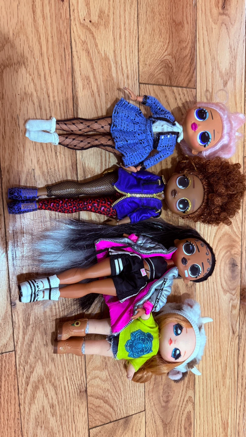 LOL Surprise Dolls Set