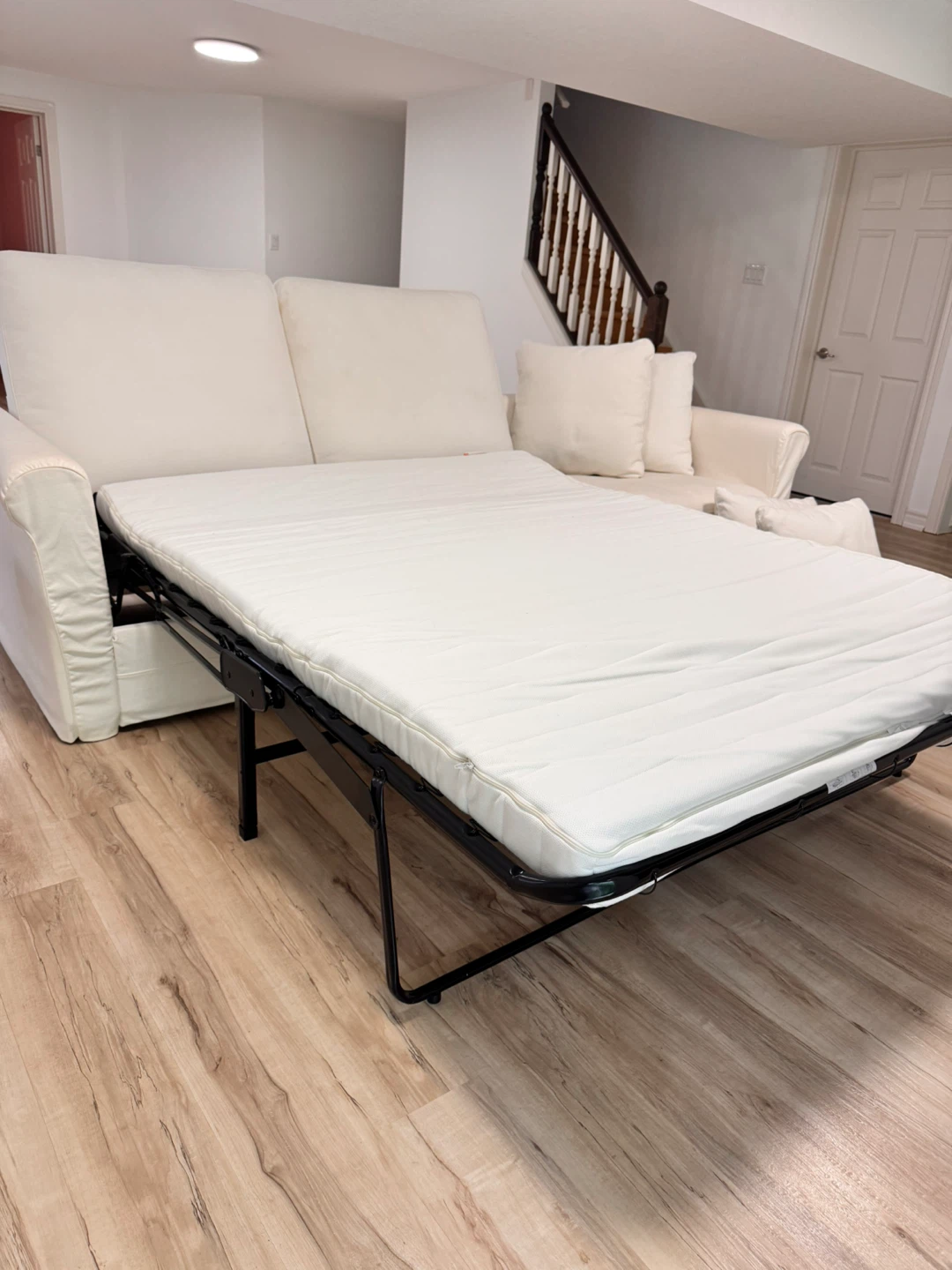 White Modular Queen Sofa Bed - photo 5