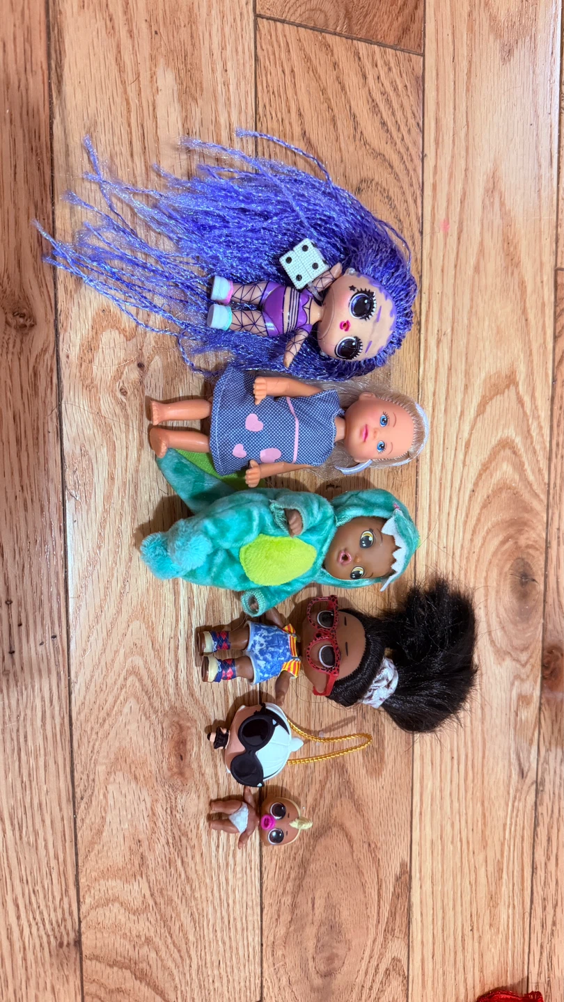 LOL Surprise Dolls and Accessories Lot
