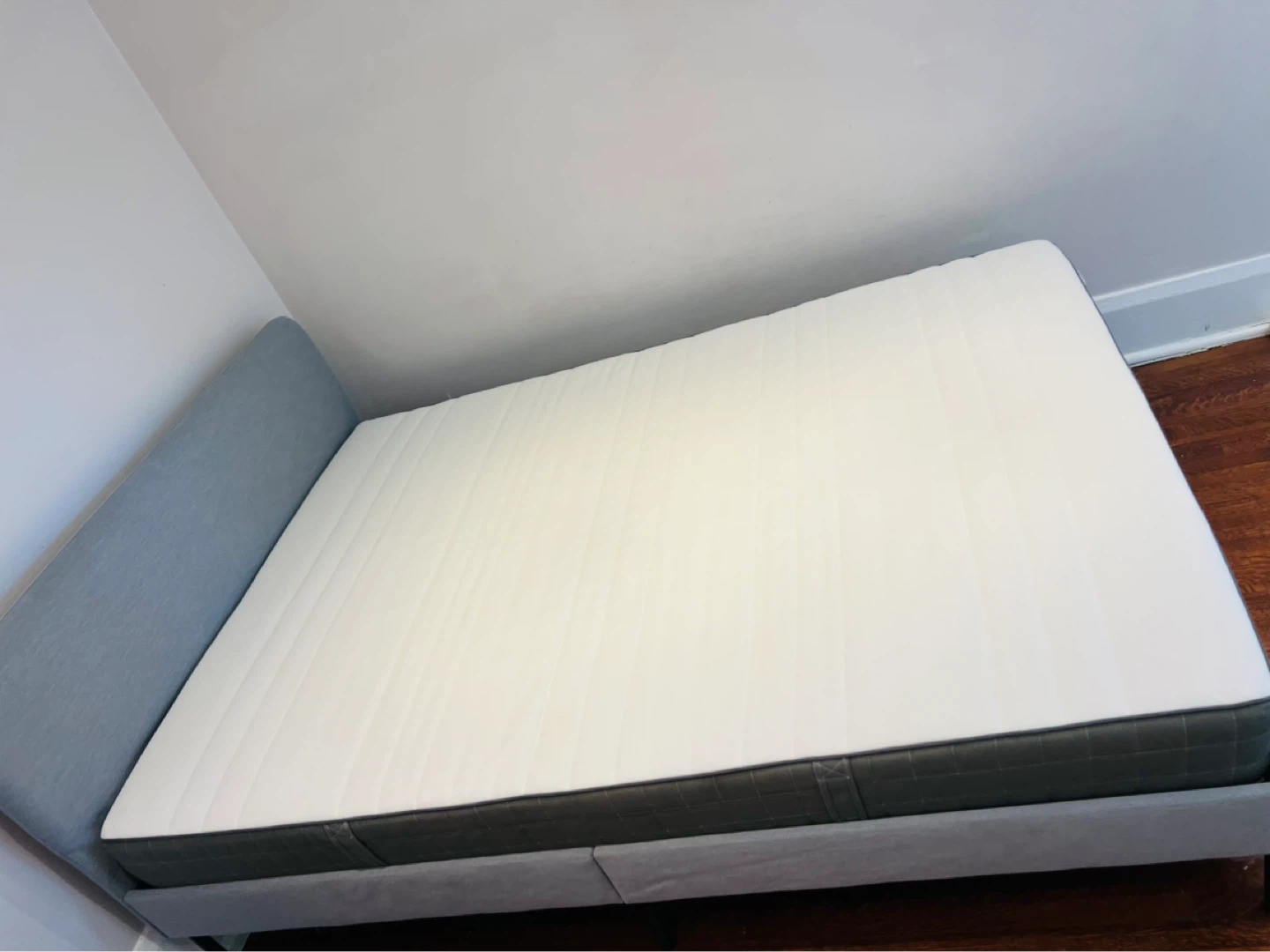 IKEA Queen Modern Bed + Clean Mattress – Rosedale pickup” - photo 3