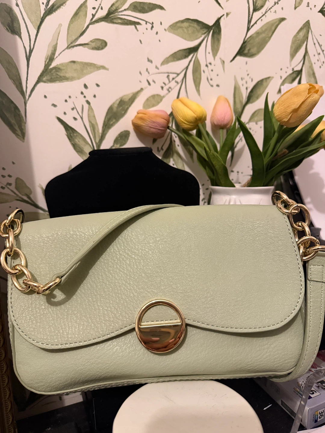 Light Green Shoulder Bag with Gold Chain - photo 3