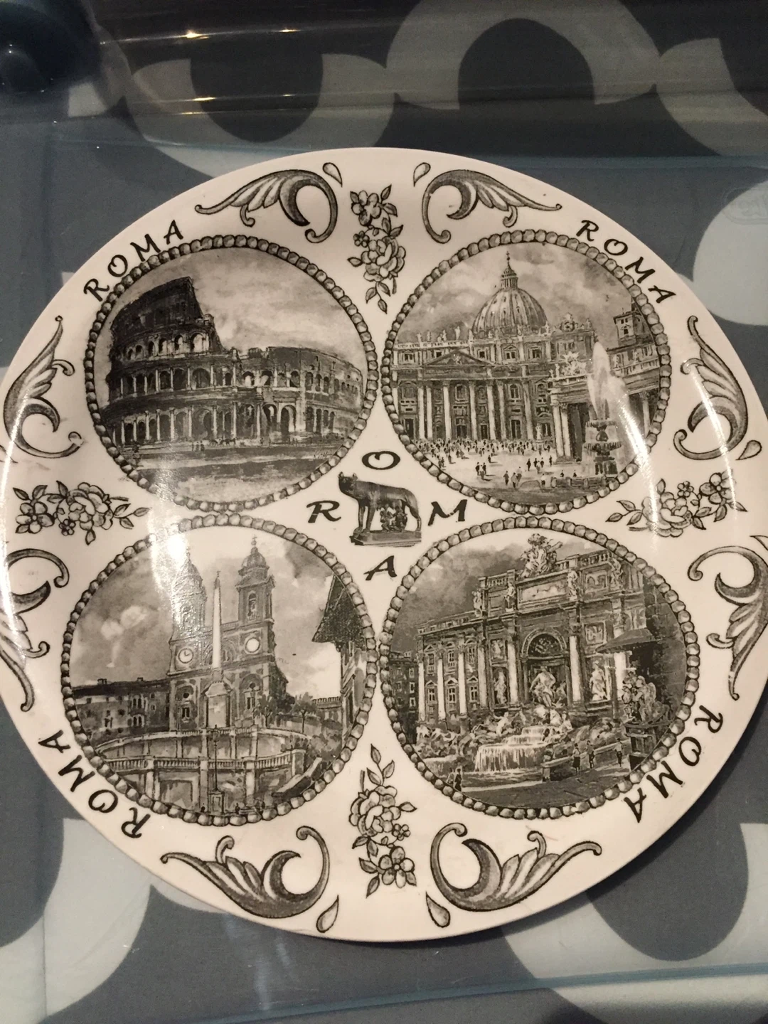 Beautiful Souvenir Plates to hang /wall art $15 each