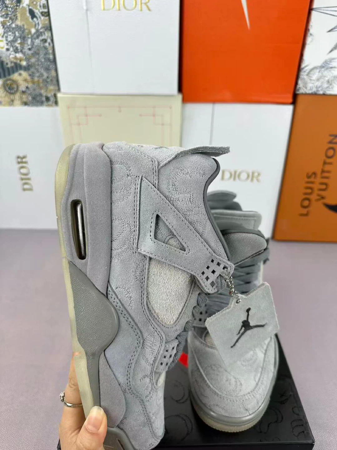 Air Jordan 4 Retro KAWS Grey - photo 4