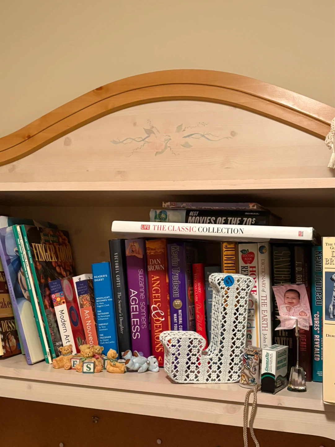 Desk with Hutch - photo 3