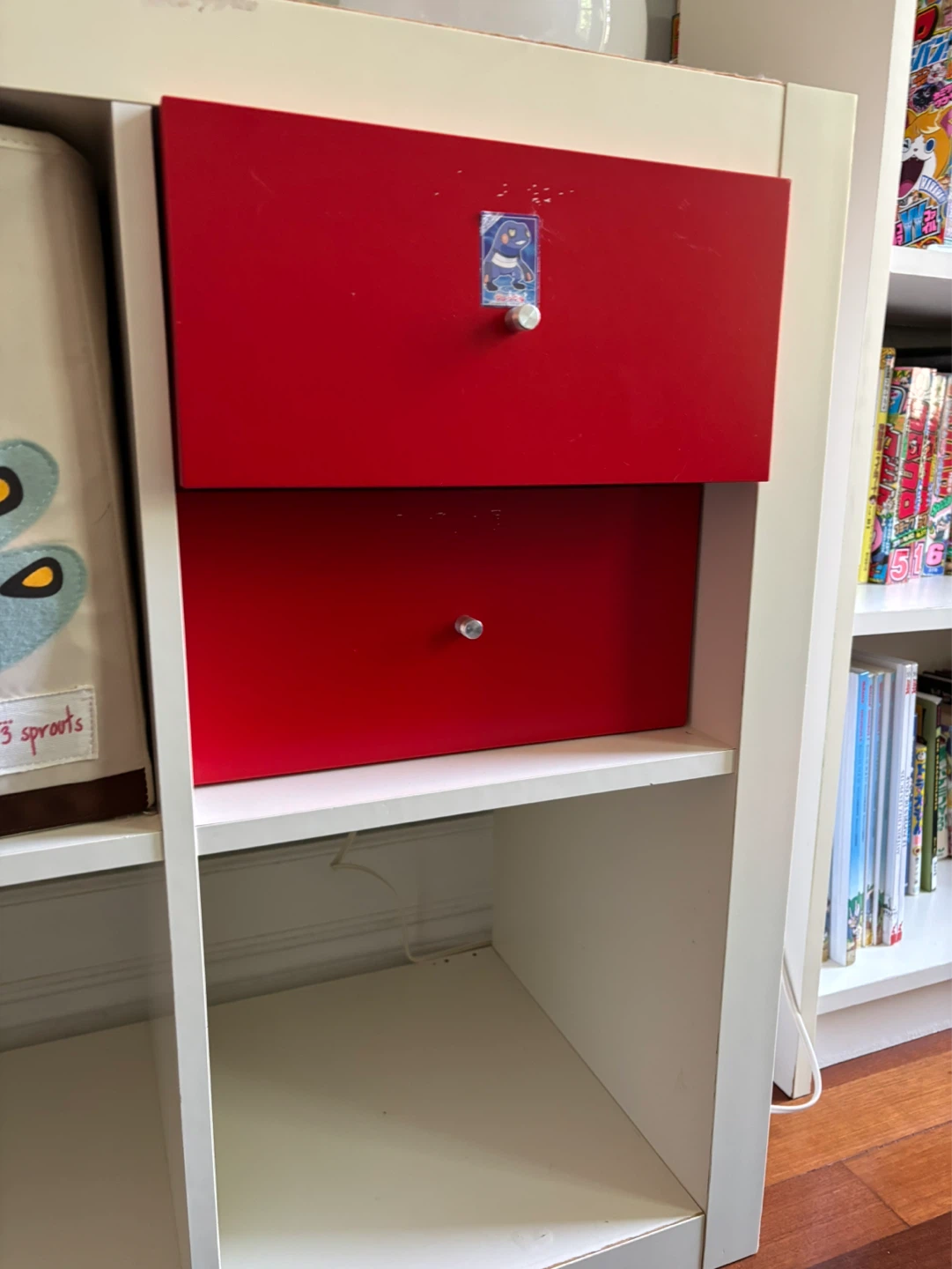 Kids bookshelf w drawers and cube bins - photo 4