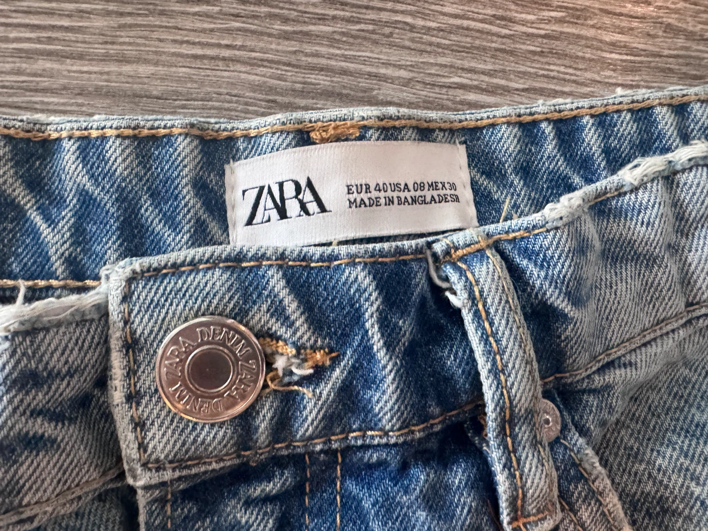 ZARA Denim Shorts -size 8 - photo 2