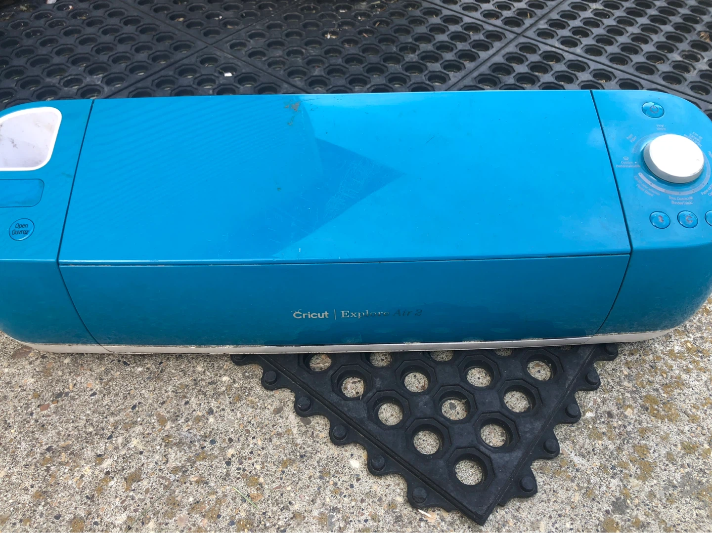 Cricut Explore Air 2 Cutting Machine