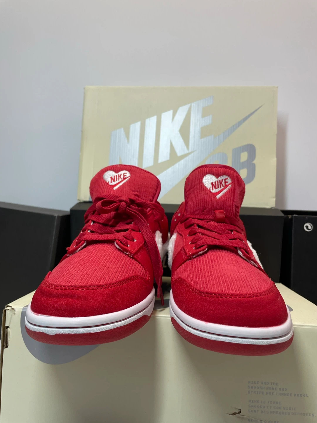 Nike Dunk Low SB 'Felt Heart' Red Shoes - photo 2