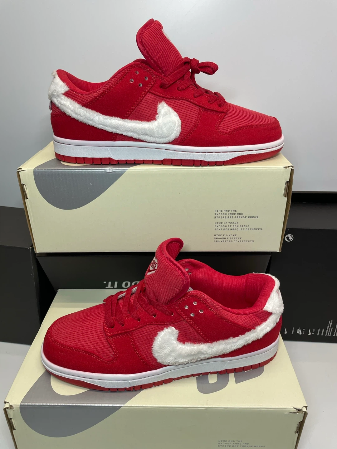 Nike Dunk Low SB 'Felt Heart' Red Shoes