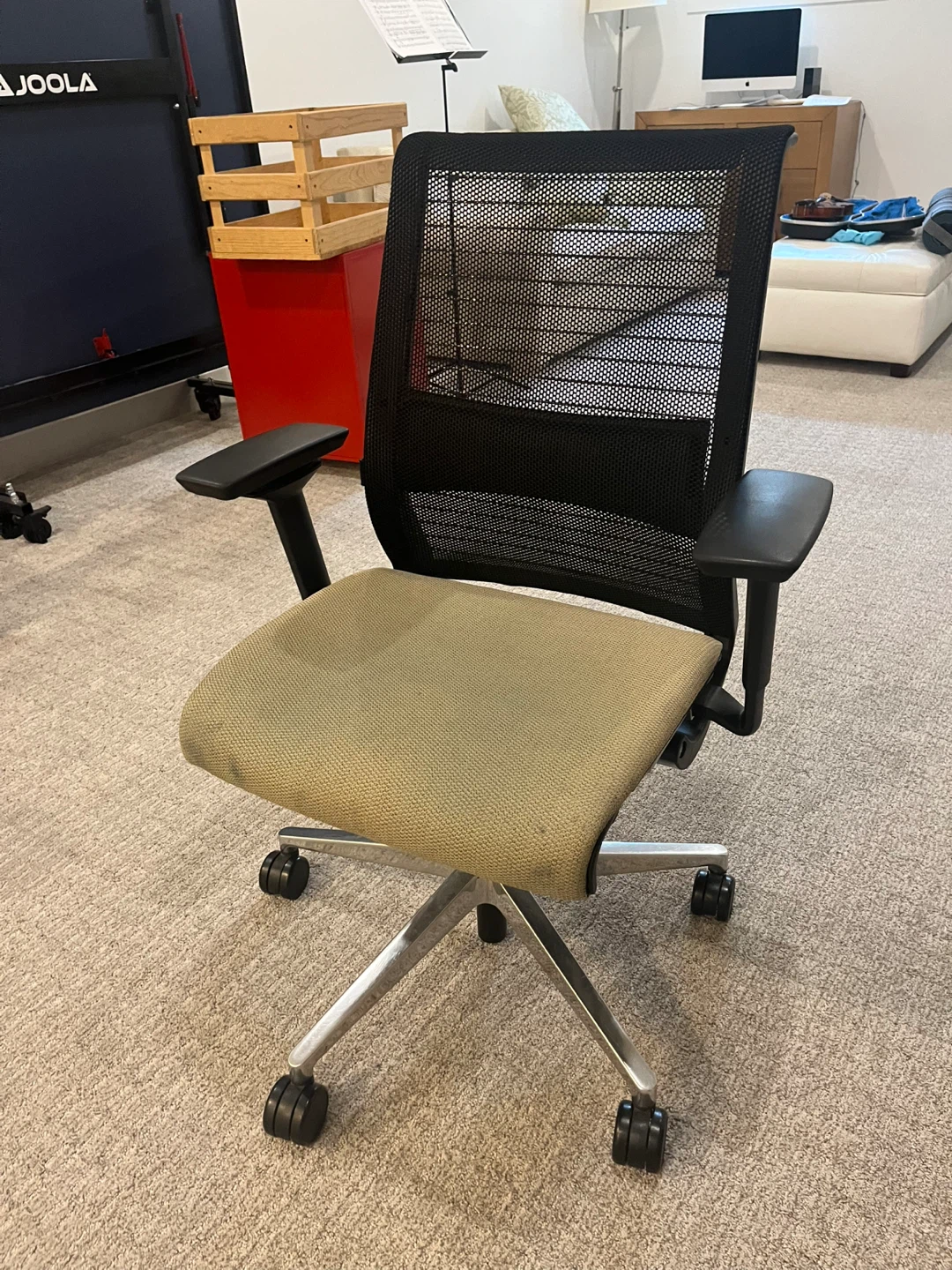 Steelcase Hard Caster Office Chair