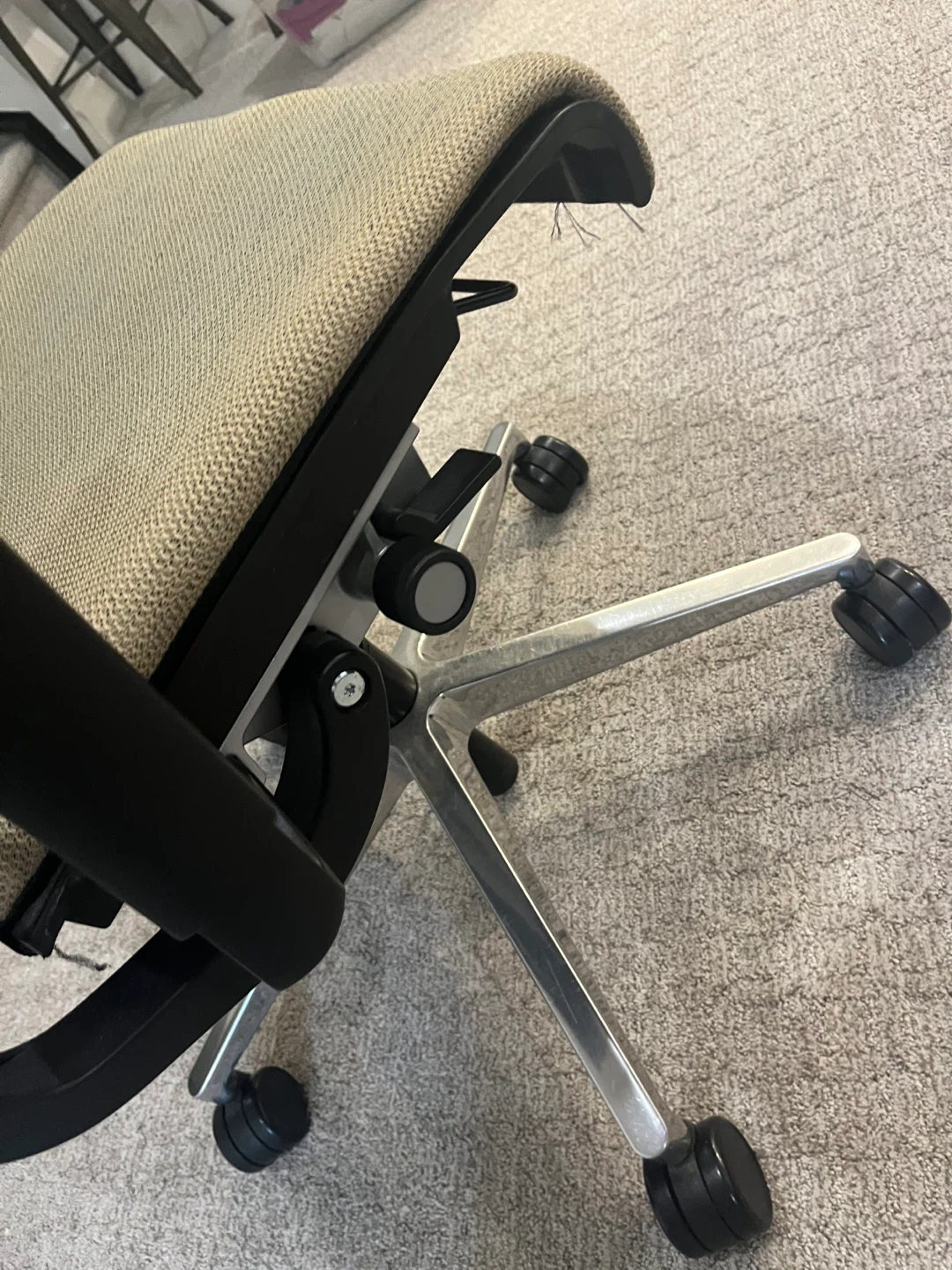 Steelcase Hard Caster Office Chair - photo 3