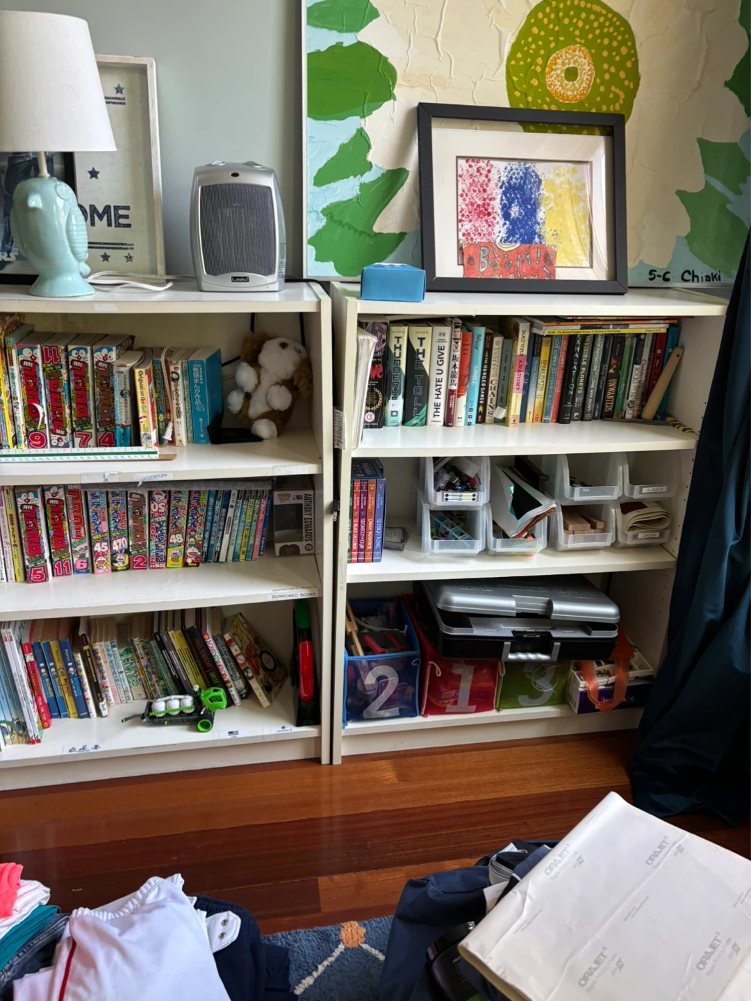 4 IKEA bookshelves