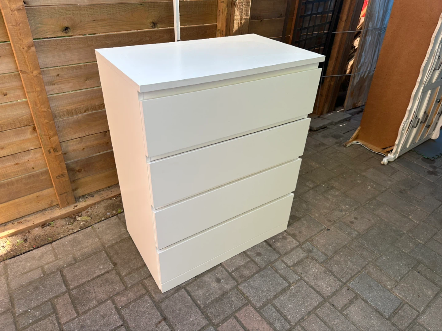 IKEA White 4‑Drawer Dresser — Minimalist & Modern Design - photo 2
