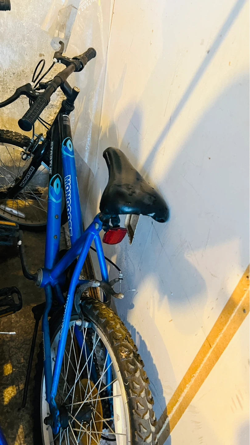 Mongoose blue bike flat surface stove, tv stand - photo 4