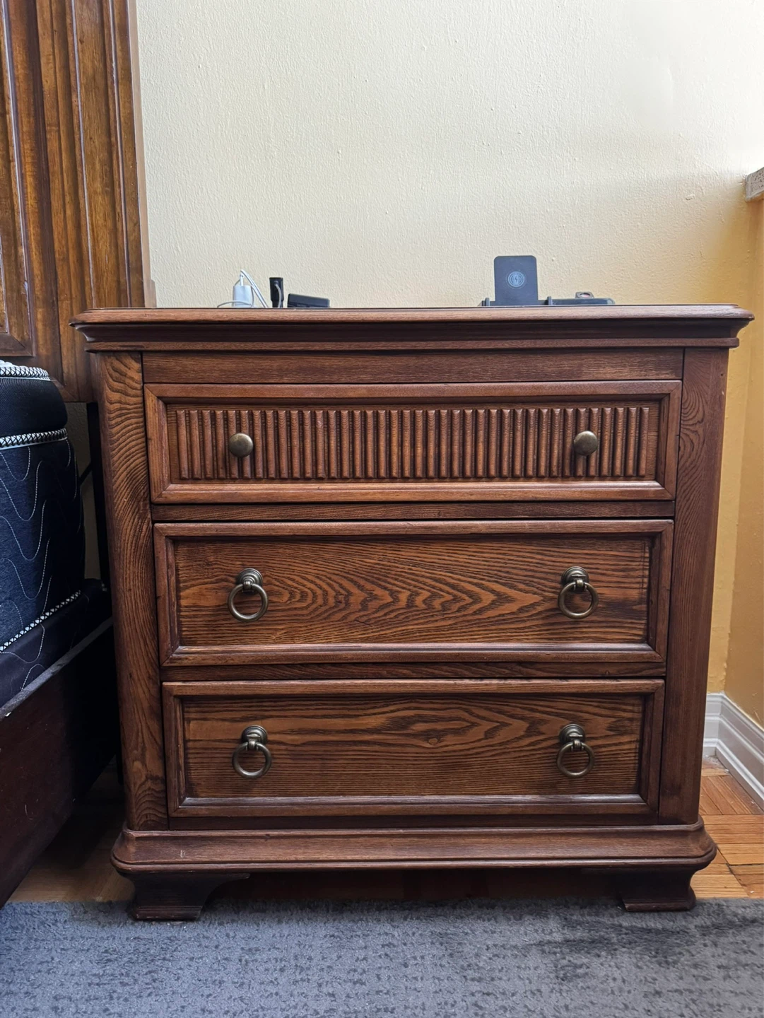 Solid wood bedroom set - photo 3