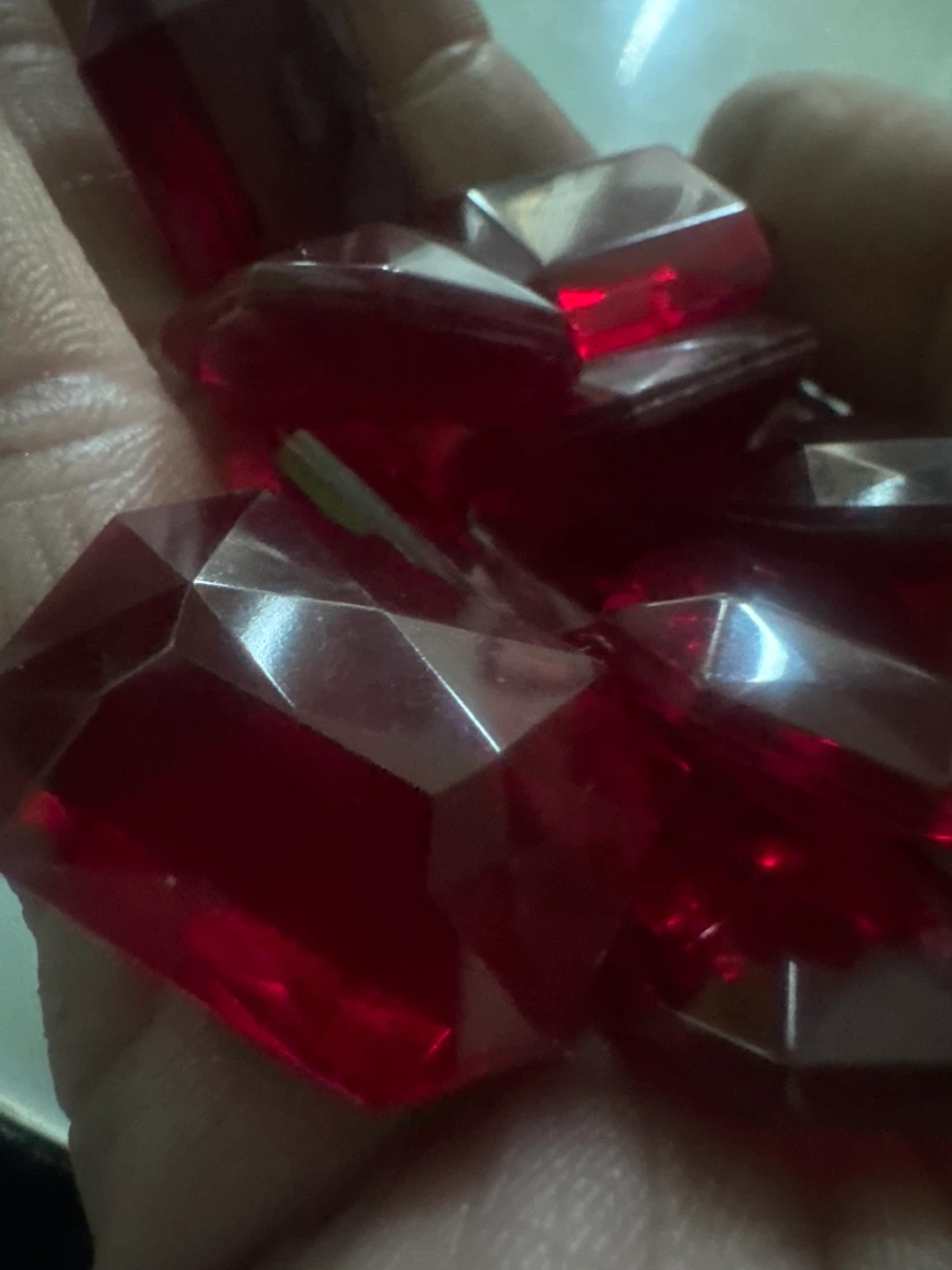 10 red acrylic octagon  faceted gemstone - photo 3