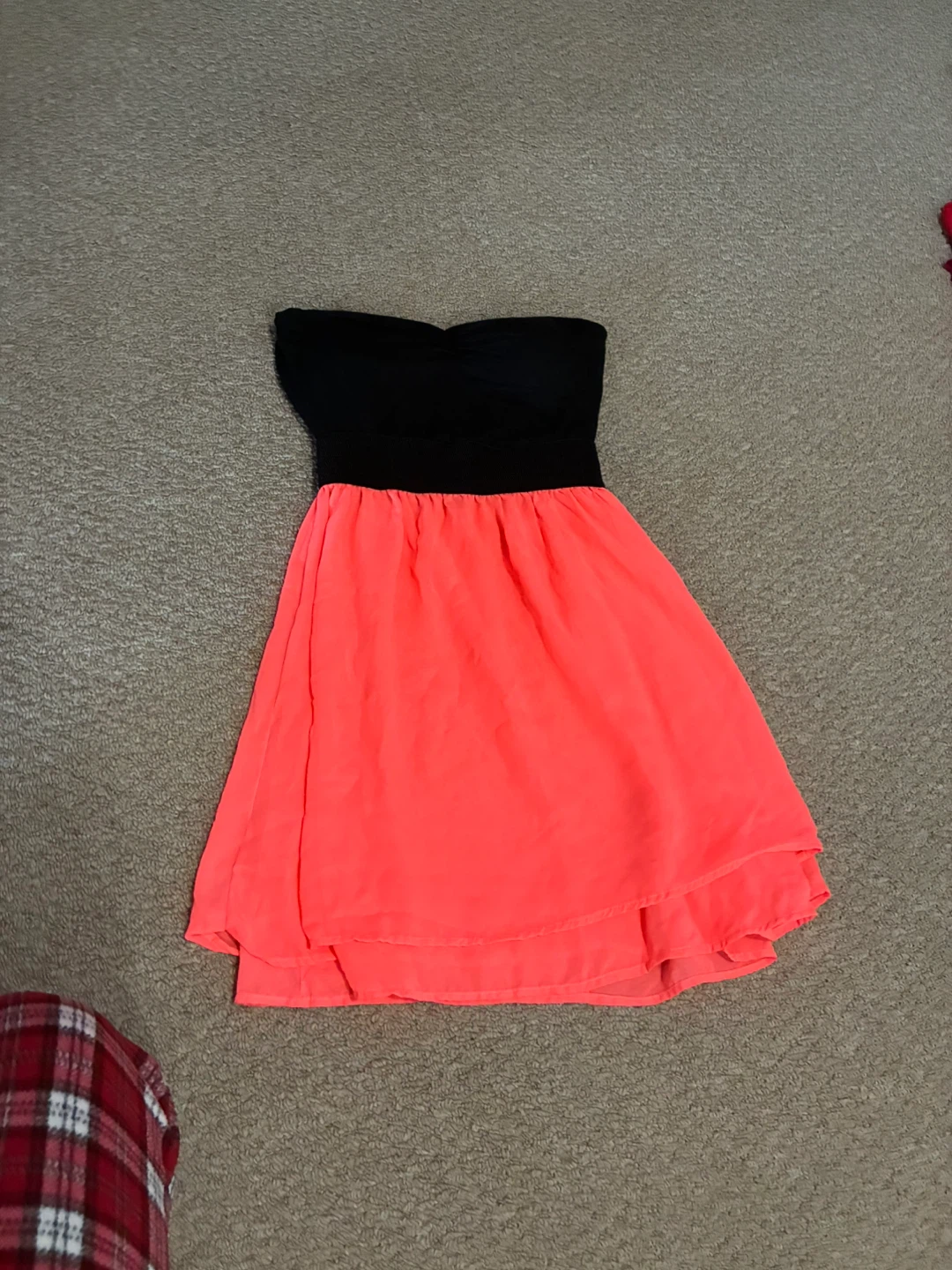 Ardene Strapless Dress - Black and Coral