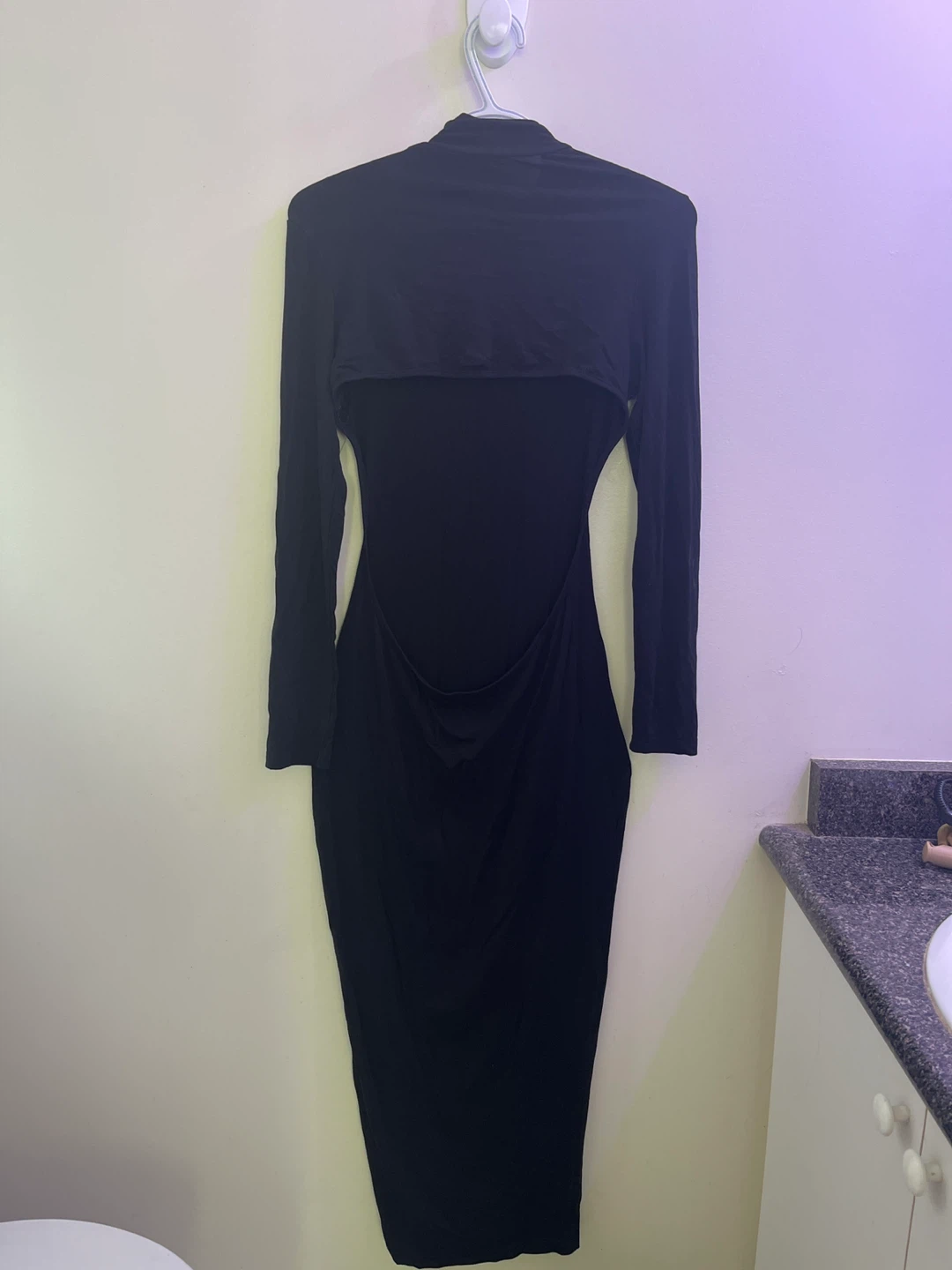 Black Long Sleeve backless Maxi Dress
