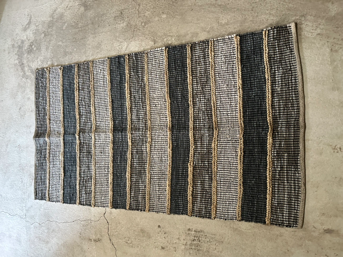 Genuine Leather Rug – 6’ x 4’